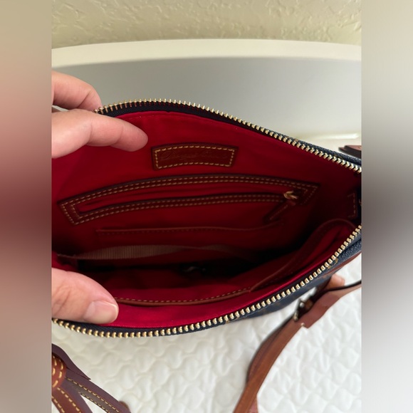 Dooney & Bourke Gretta Everyday Crossbody - Picture 7 of 10